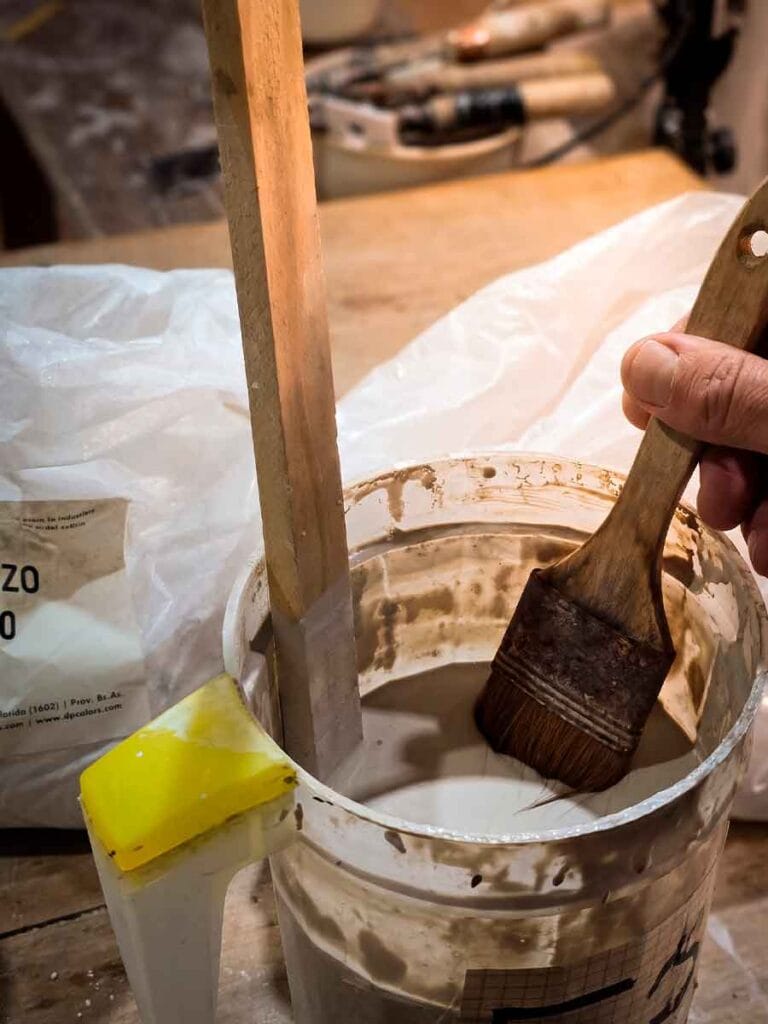Liquid clay mixture prepared in Fernando Durao's studio — Buenos Aires pottery